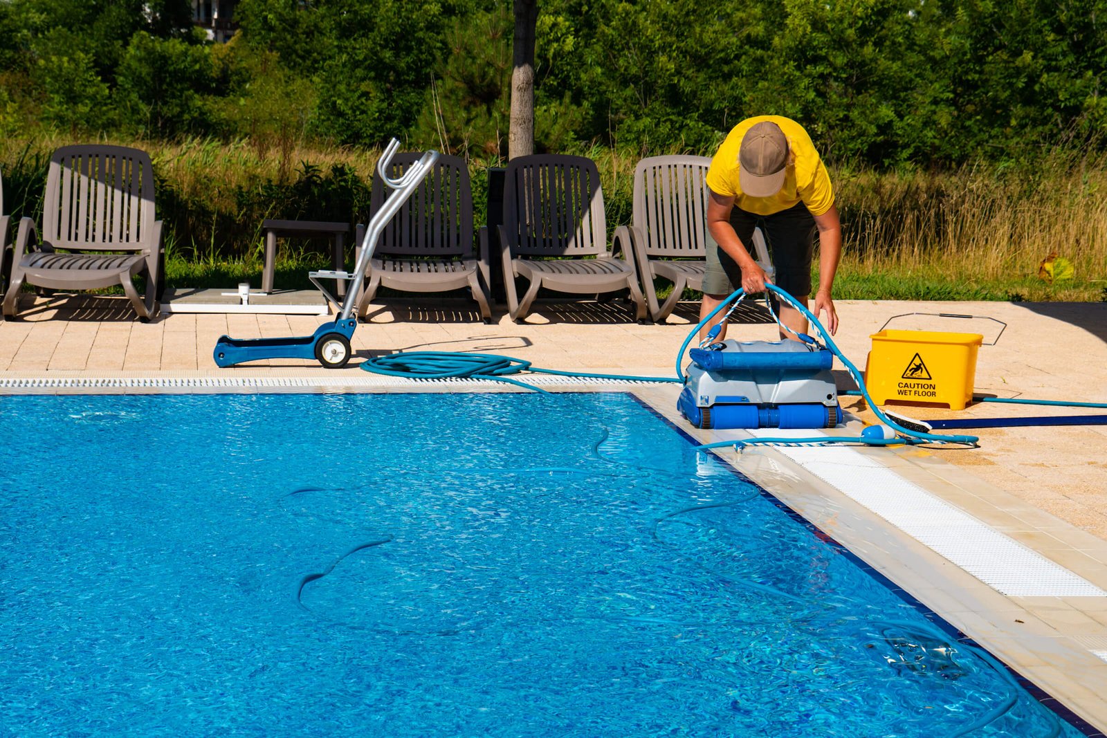 Commercial pool services