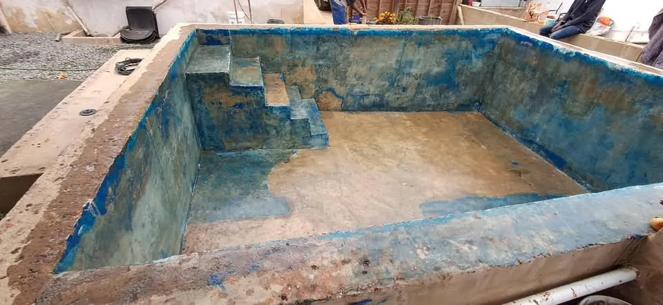 Small pool reline: Before
